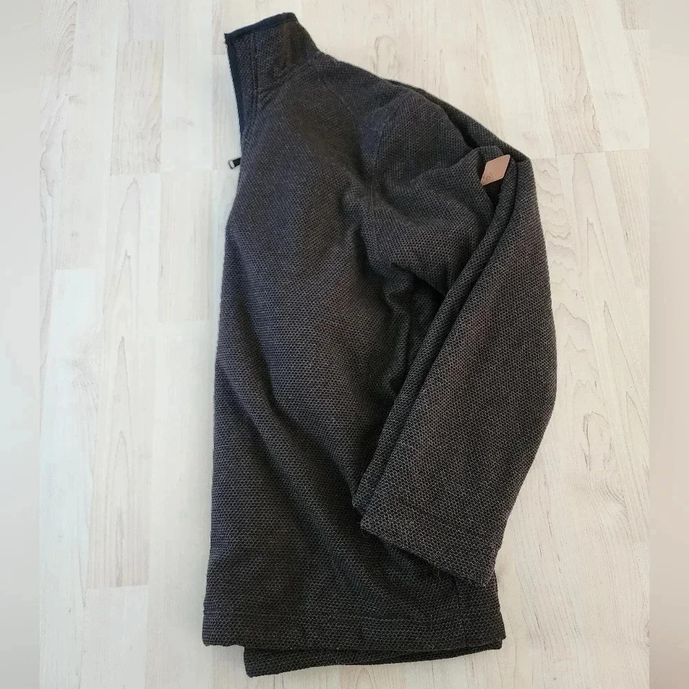 Orvis mens quarter size sherpa lined size medium